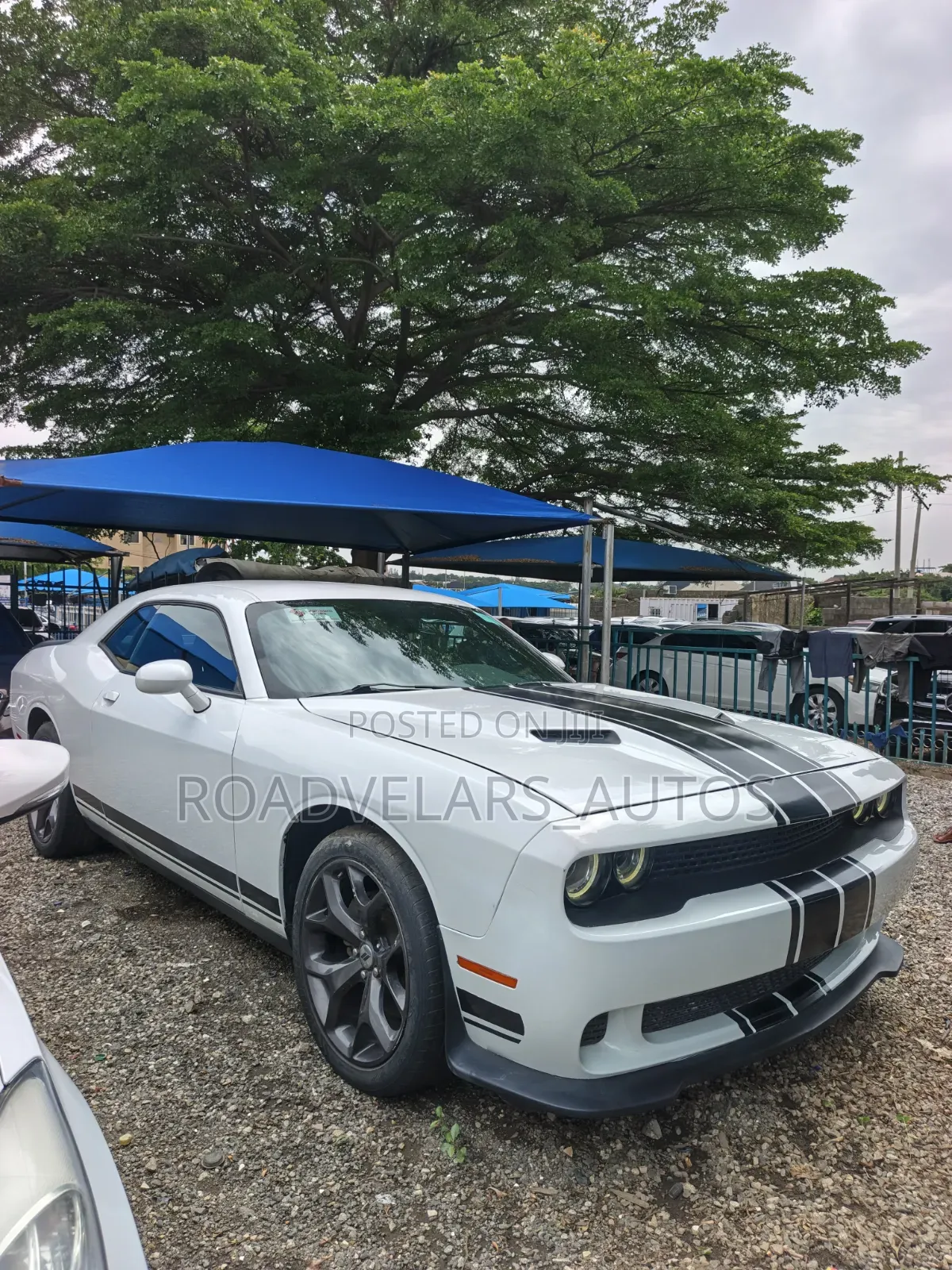 Dodge Challenger SXT RWD 2017 Silver