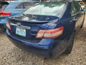 Toyota Camry 2010 Blue