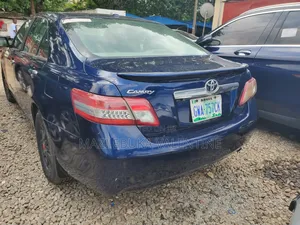 Toyota Camry 2010 Blue