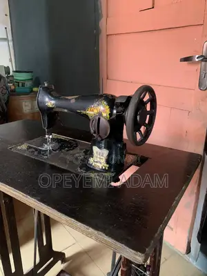Butterfly Sewing Machine (Black Head)