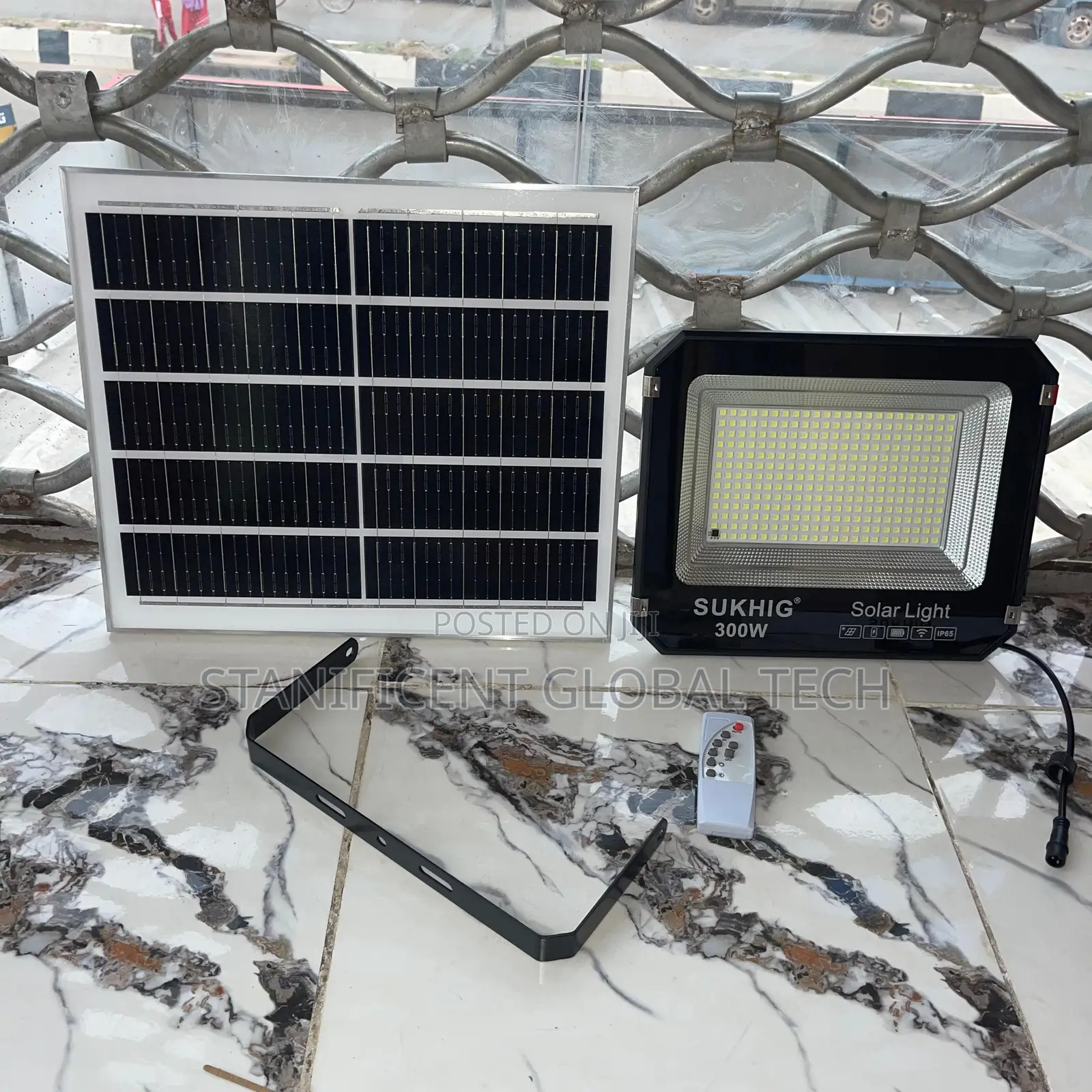 Sukhig 300watts Solar Flood Light With 25watts Solar Panel