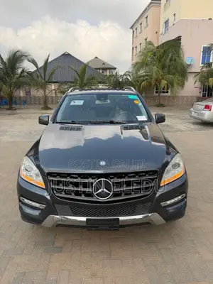 Mercedes-Benz M Class ML350 4dr SUV (3.5L 6cyl 7A) 2015 Gray