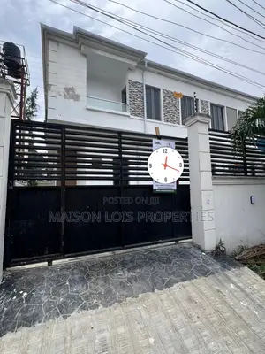 4bdrm Duplex in In A Secured Estate, Chevron for rent