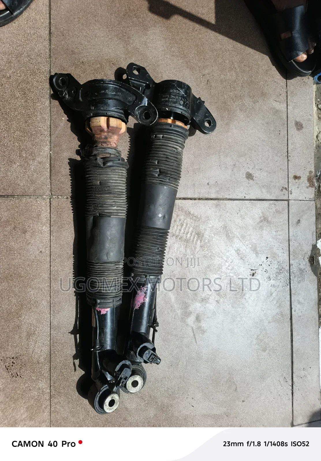 Back Shock Absorber Evoque 2020