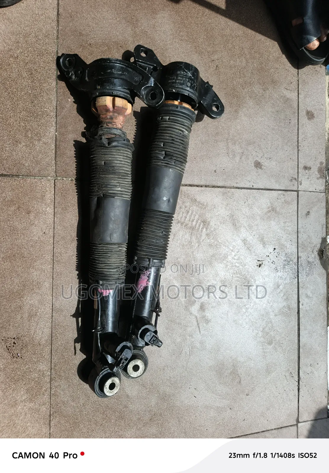Back Shock Absorber Evoque 2020