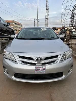 Toyota Corolla 2012 Silver