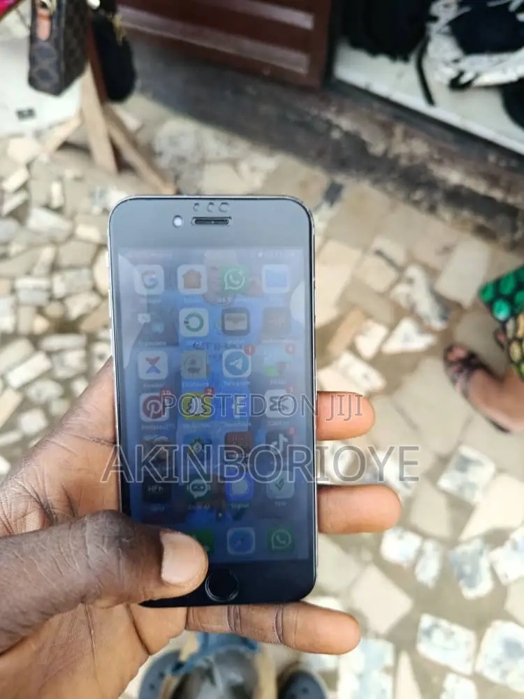 Apple iPhone 6s 64 GB Silver