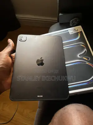Apple iPad Pro 11 (2025) 256 GB Black