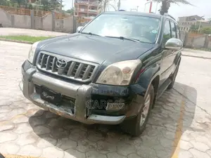 Toyota Land Cruiser Prado 2009 Black