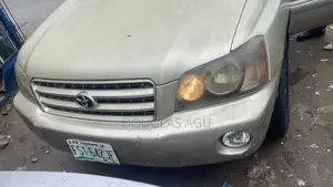 Toyota Highlander V6 FWD 2003 Gold