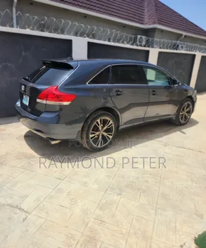 Toyota Venza 2010 Gray