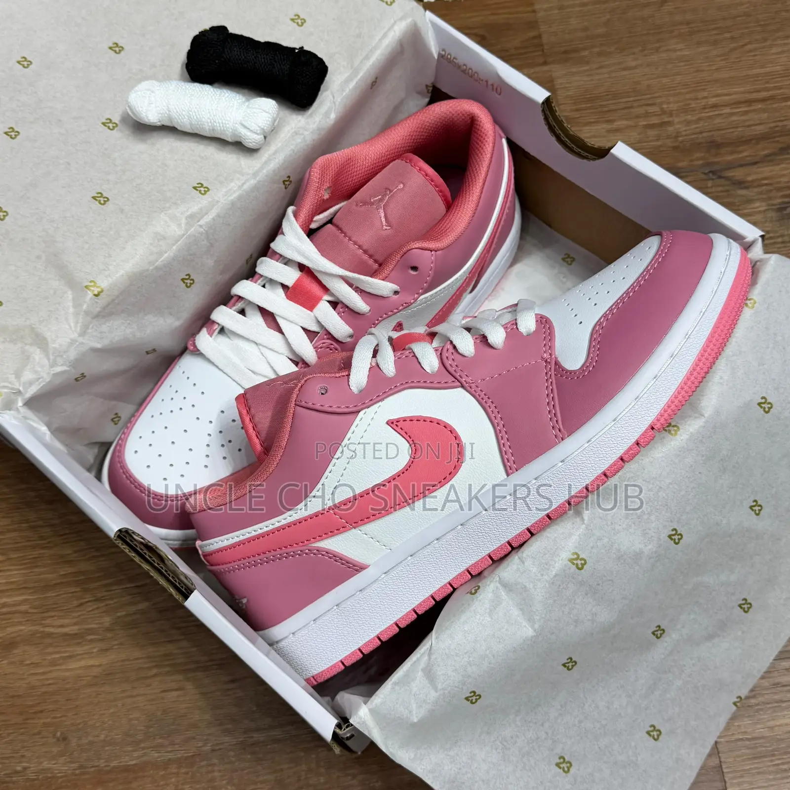 Air Jordan 1 Retro Low