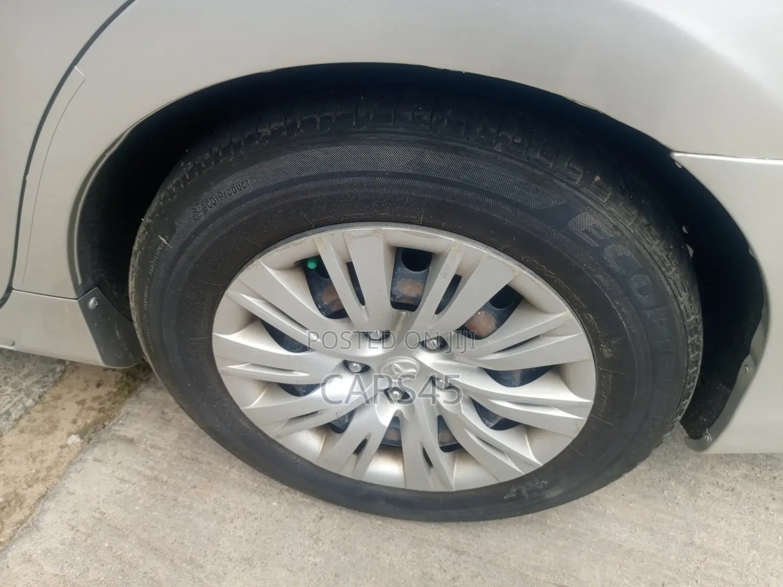 Toyota Camry 2012 Silver