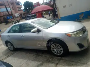 Toyota Camry 2012 Silver