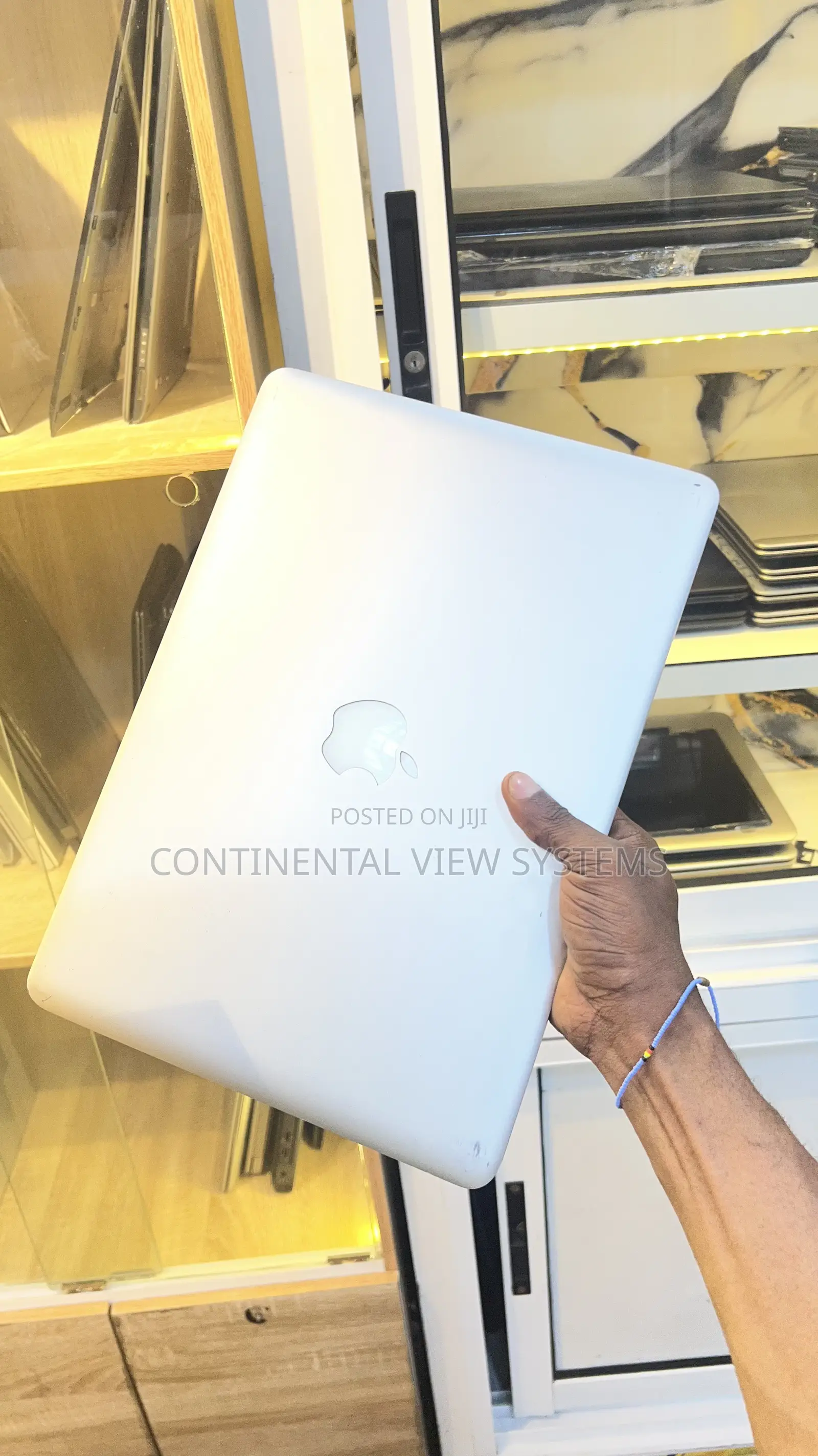 Laptop Apple MacBook Pro 2009 4GB Intel Core 2 Duo HDD 250GB