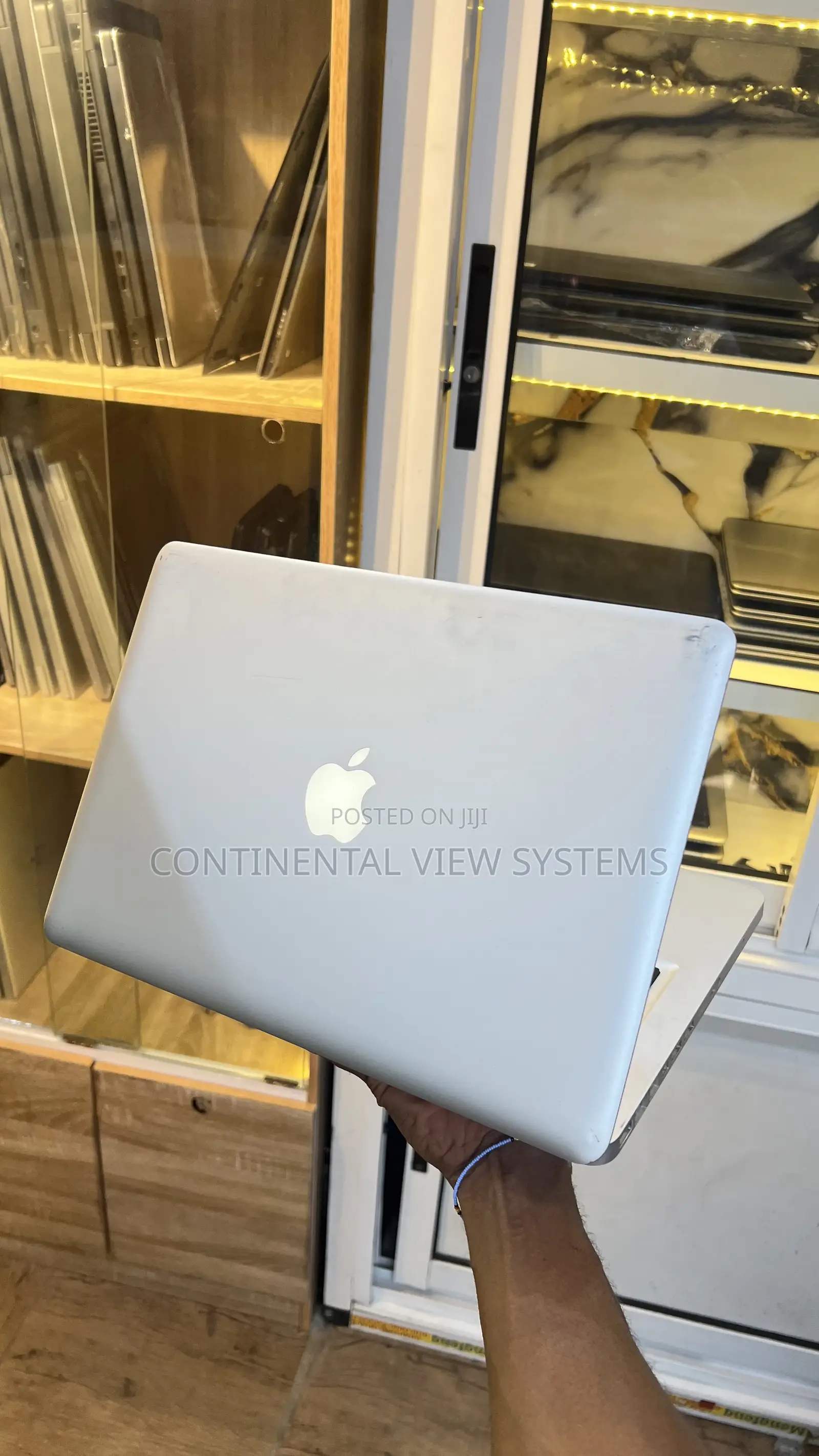 Laptop Apple MacBook Pro 2009 4GB Intel Core 2 Duo HDD 250GB