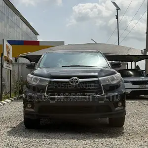 Toyota Highlander 2014 Black