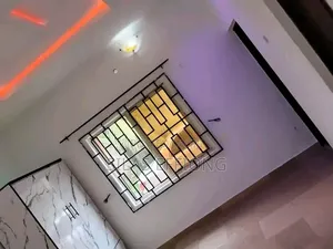 7bdrm Duplex in Osongama Estate, Uyo for rent