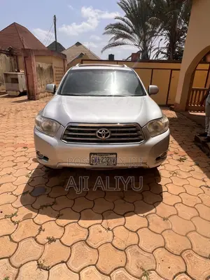 Toyota Highlander 2011 Silver