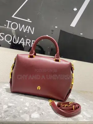 Stock High Quality Handbag