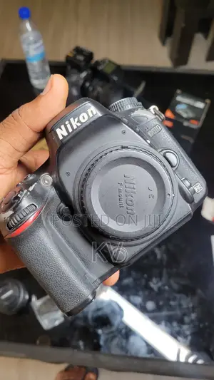 Nikon D610 + Yongnuo 50mm 1.8 Two Battery Cartoon Camera Strap