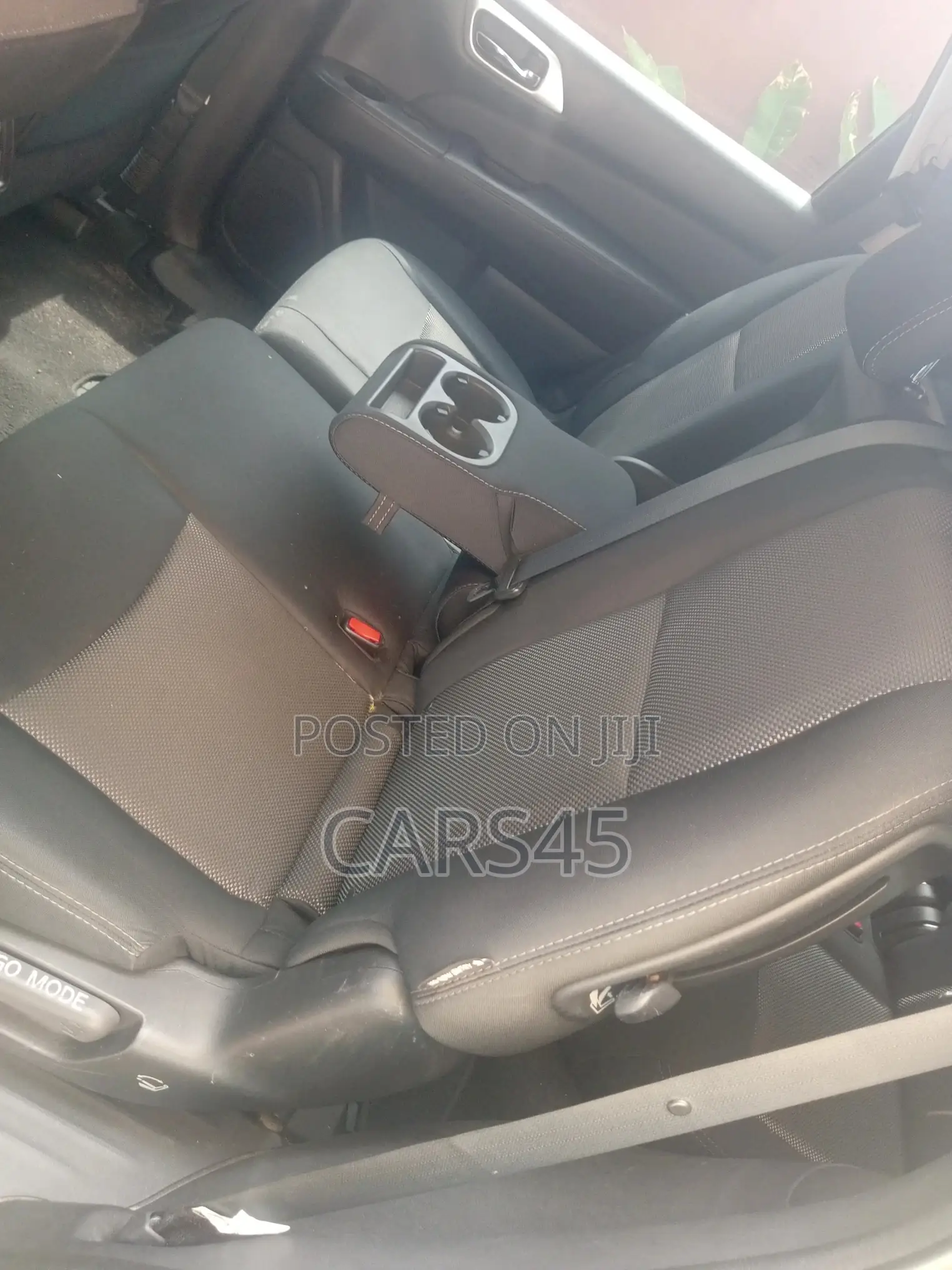 Nissan Pathfinder 2018 Gray