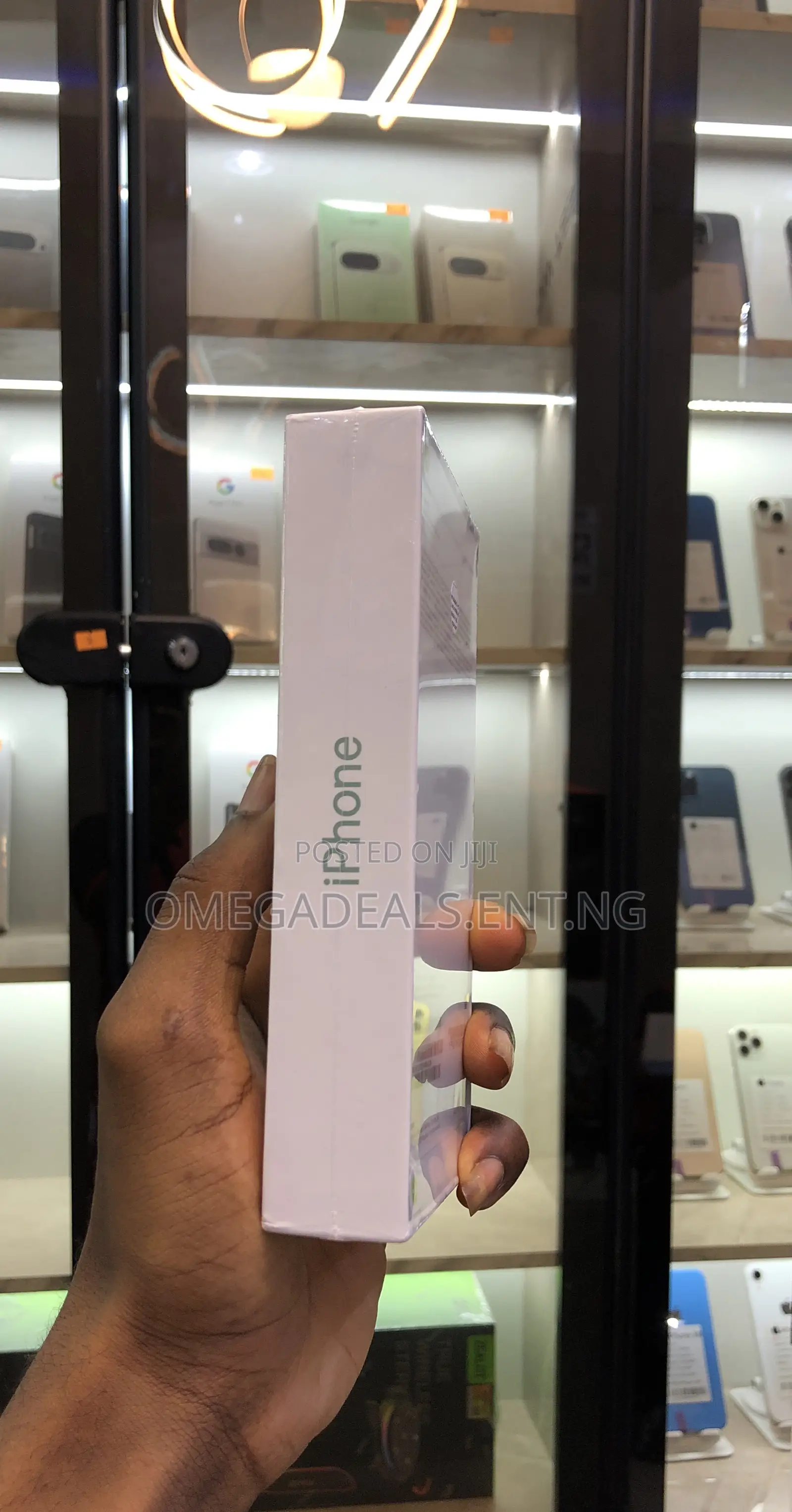New Apple iPhone 13 128 GB Green