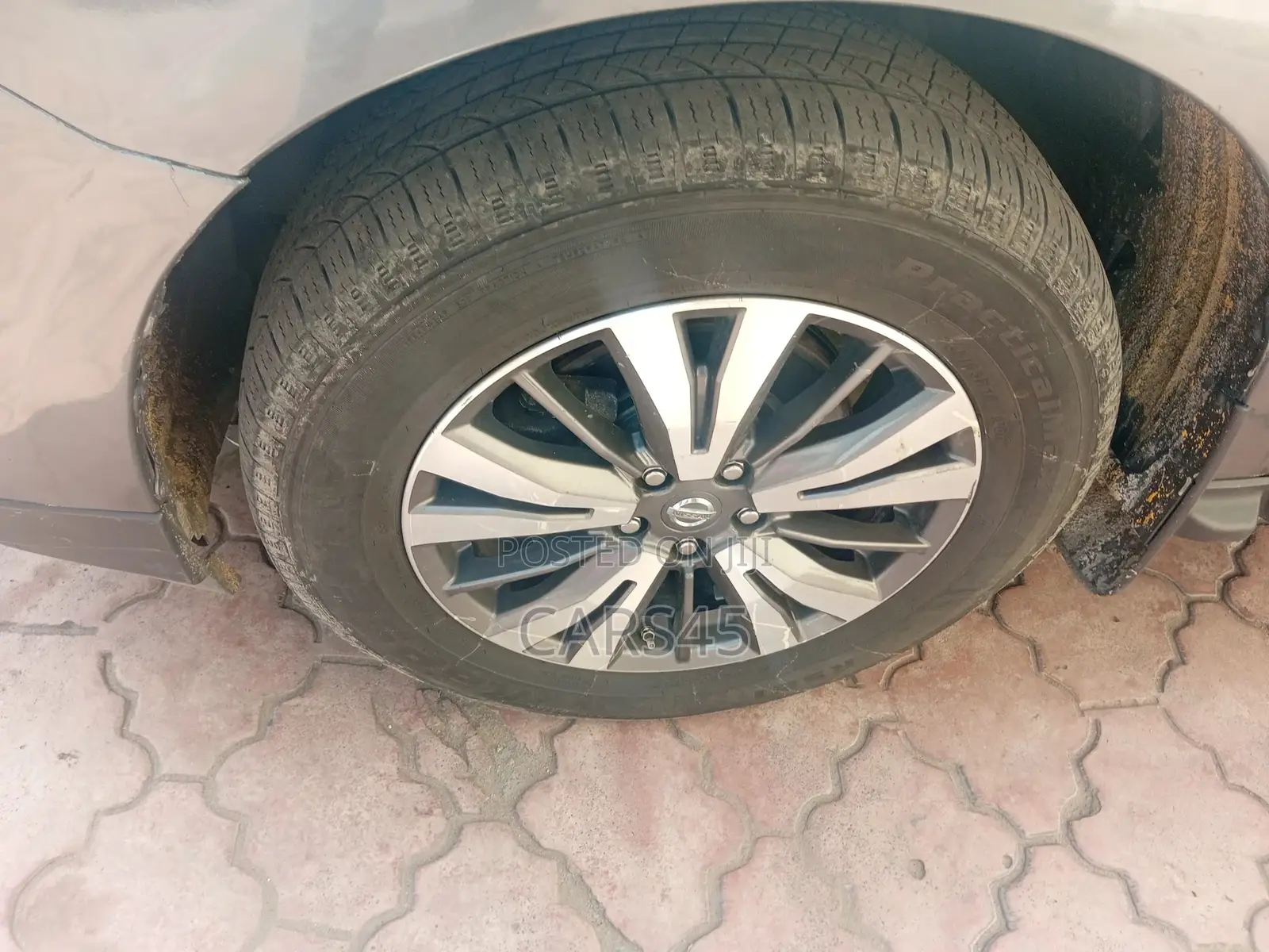 Nissan Pathfinder 2018 Gray