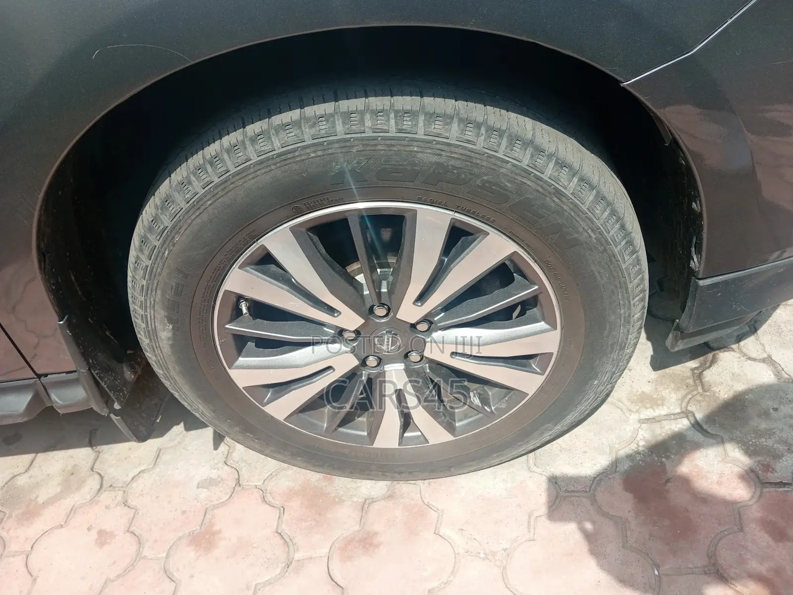 Nissan Pathfinder 2018 Gray