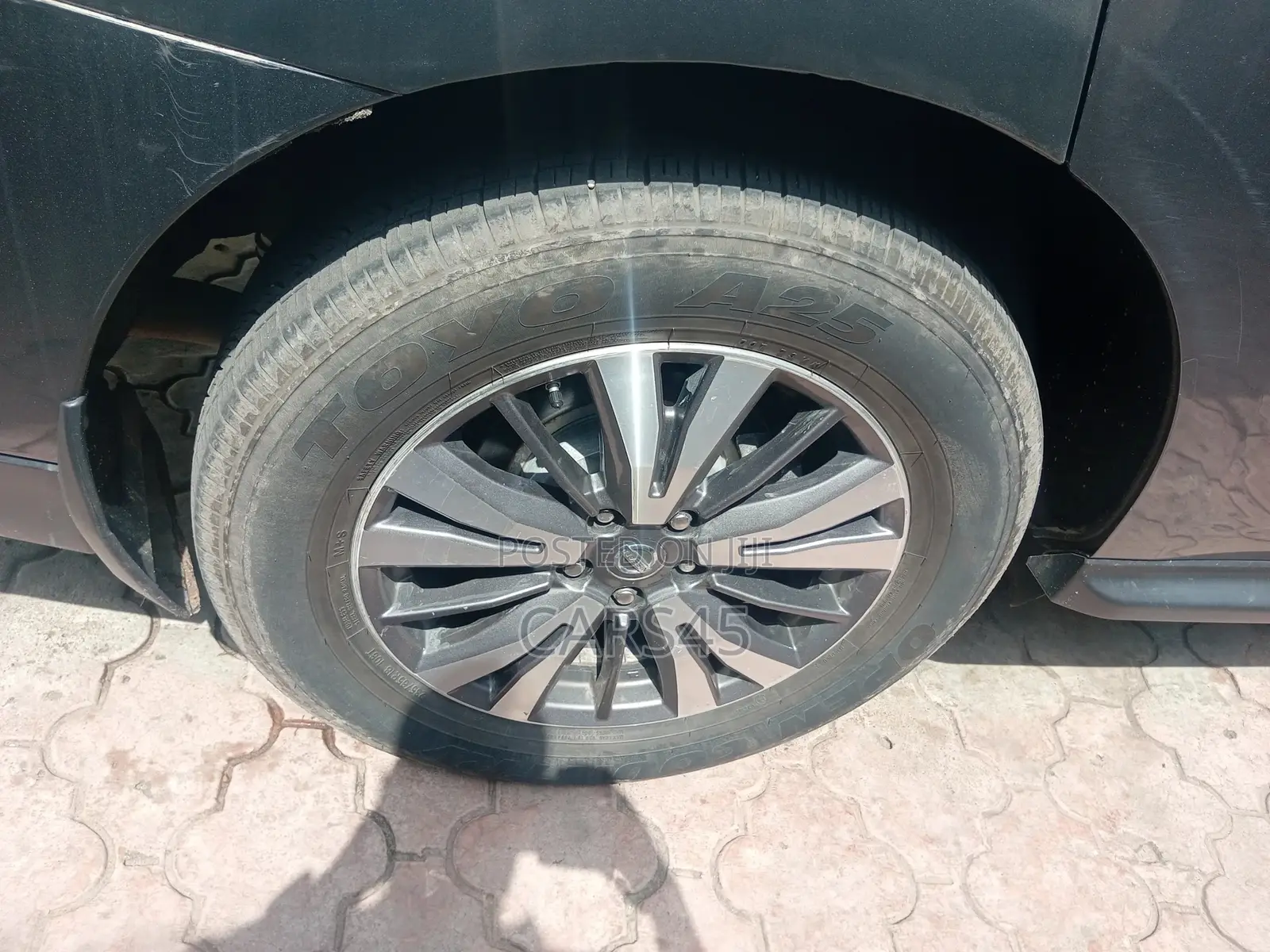Nissan Pathfinder 2018 Gray