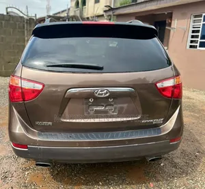 Hyundai Veracruz Limited 2011 Brown 