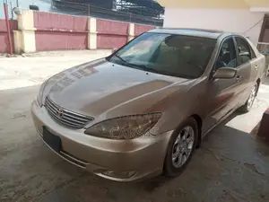 Toyota Camry 2003 Gold