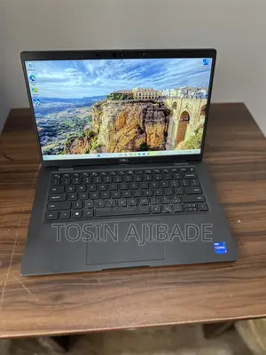 Laptop Dell Latitude 7420 32GB Intel Core i7 SSD 256GB
