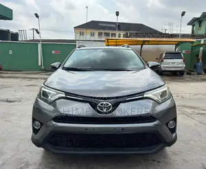 Toyota RAV4 Limited AWD (2.5L 4cyl 6A) 2013 Gray