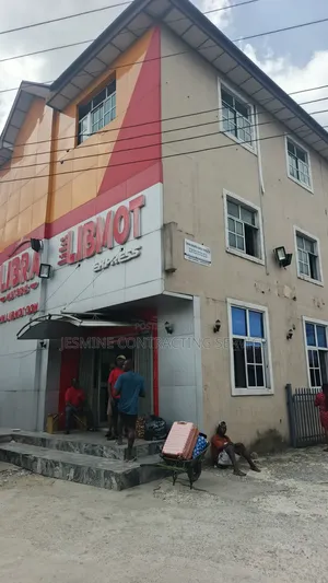 15bdrm House in Port-Harcourt for sale