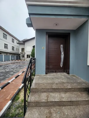4bdrm Duplex in Ademola Adetokunbo for rent