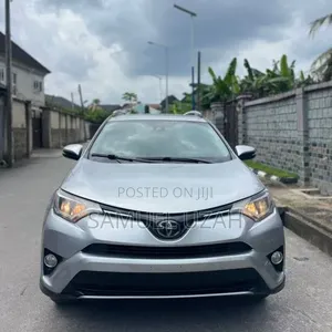 Toyota RAV4 2018 Silver