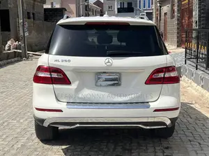 Mercedes-Benz M Class ML 350 4Matic 2013 White
