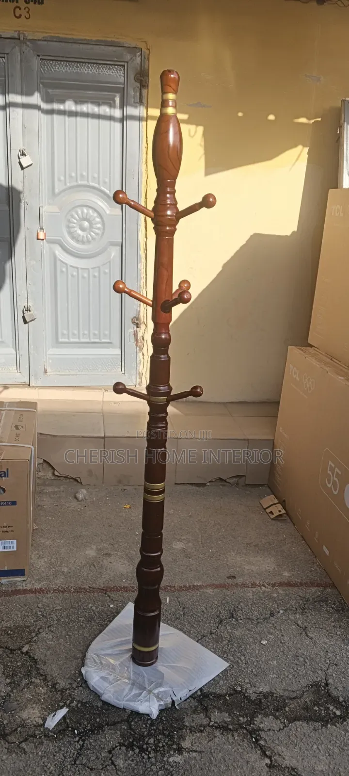 Executive Wooden Suet Hanger