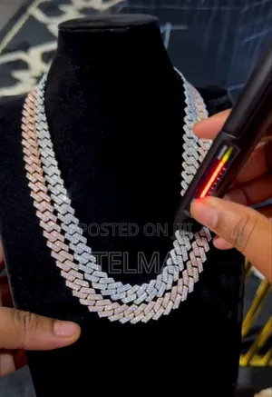 `Vvs Moissanite Cuban Link Chain