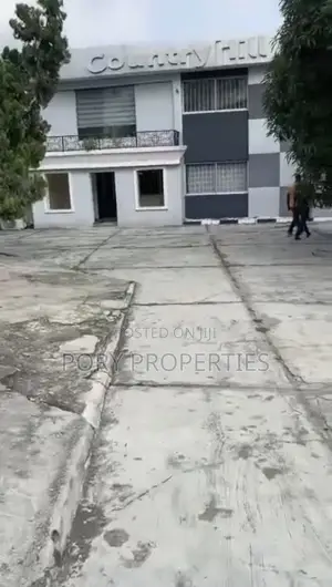 Commercial Building Strategically Located in High Demand Environment