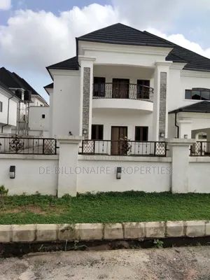 5bdrm Duplex in New Owerri Inside A for sale