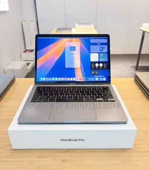 Laptop Apple MacBook Pro 2021 M1 16GB Apple M1 Pro SSD 512GB