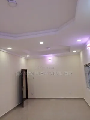 5bdrm Duplex in Ajanaku Estate  for rent
