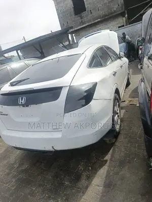 Honda Crosstour 2011 White