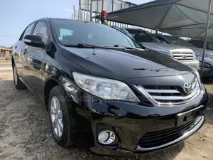 Toyota Corolla 2012 Black
