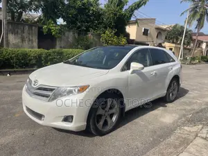 Toyota Venza XLE 4dr Wagon AWD (3.5L 6cyl 6A) 2015 White