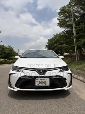 Toyota Corolla 2022 White