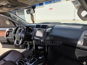 Toyota Land Cruiser Prado 2.7 2017 Black