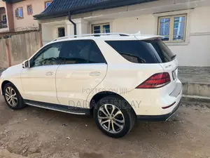 Mercedes-Benz GLE-Class 2017 White